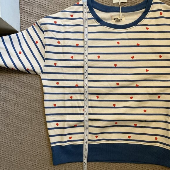 Pact 100% Organic Cotton Scattered Hearts Fleece Lined Crewneck Sweatshirt Small - Picture 5 of 6